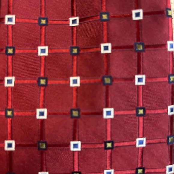 JOS. A. BANK SILK NECK TIE - Picture 2 of 4